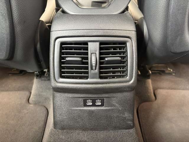 ＢＭＷ Ｘ１ Ｘドライブ １８Ｄ Ｘライン ４ＷＤ R1年 (九州・沖縄) 99
