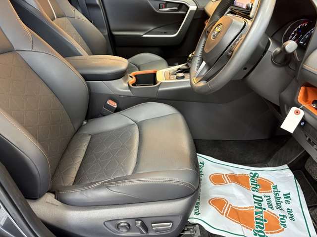トヨタ ＲＡＶ４ ２．０ アドベンチャー ４ＷＤ R4年 () 99