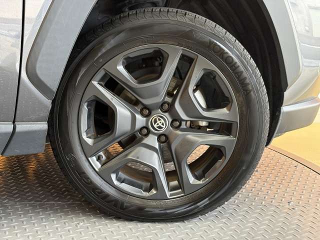 トヨタ ＲＡＶ４ ２．０ アドベンチャー ４ＷＤ R4年 () 99