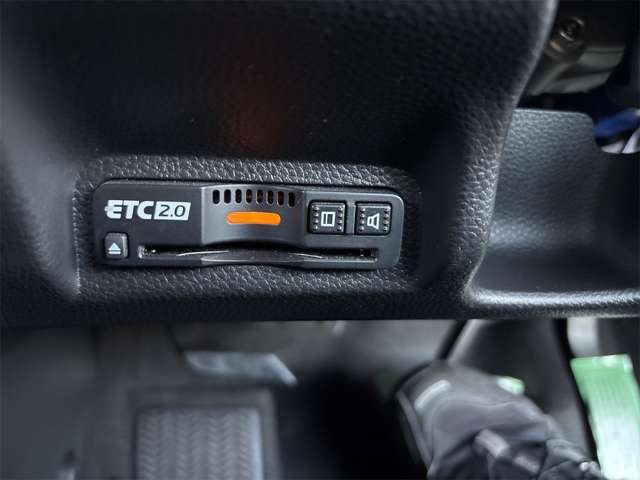 ホンダ ヴェゼル １．５ Ｅ：ＨＥＶ Ｚ R3年 (近畿) 99