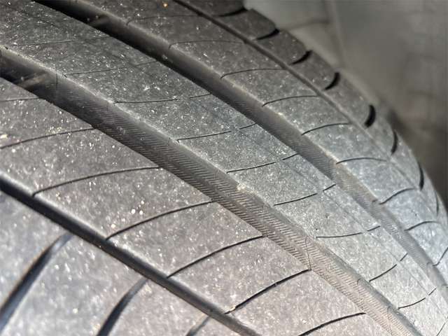 ホンダ ヴェゼル １．５ Ｅ：ＨＥＶ Ｚ R3年 (近畿) 99