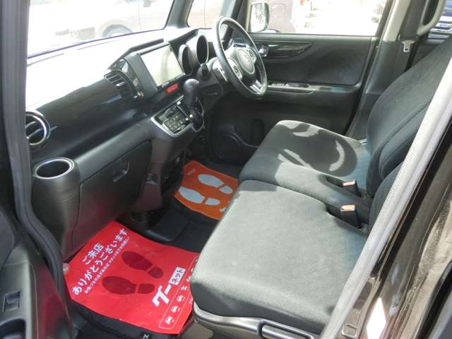 ホンダ Ｎ　ＢＯＸ ６６０ カスタムＧ ターボＳＳパッケージ H26年 (東海) 99