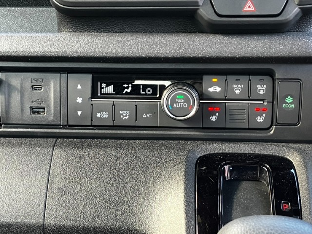 ホンダ Ｎ　ＢＯＸ カスタム ６６０ R7年 () 99