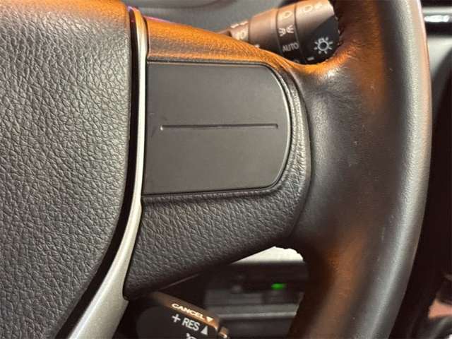 トヨタ ヴォクシー ２．０ ＺＳ 煌ＩＩ R2年 () 99
