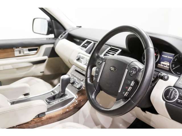 ランドローバー レンジローバー スポーツ ５．０ Ｖ８ スーパーチャージド ４ＷＤ H22年 (関東) 99