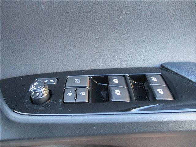 トヨタ プリウス １．８ Ａ H30年 (東北) 99