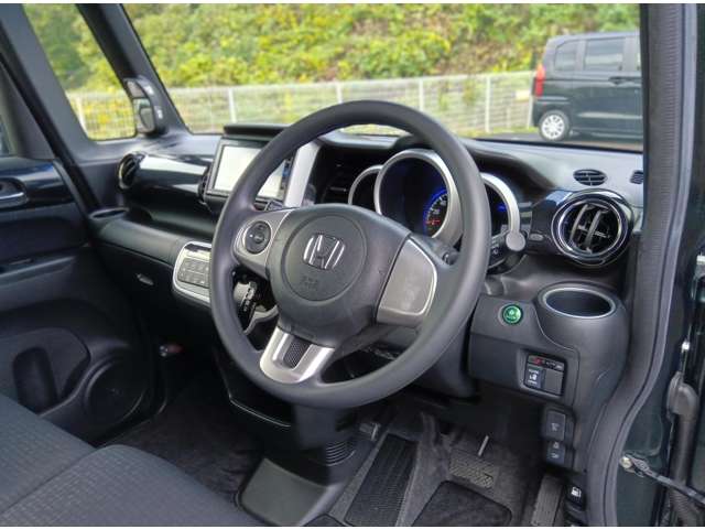 ホンダ Ｎ　ＢＯＸ ６６０ カスタムＧ Ｌパッケージ H28年 (東北) 99