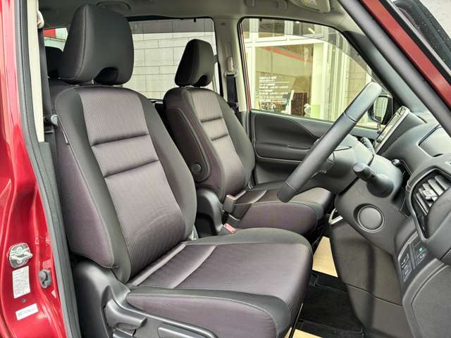 日産 セレナ ２．０ ハイウェイスター ４ＷＤ H30年 () 99