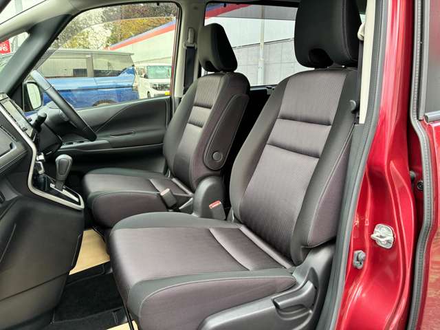 日産 セレナ ２．０ ハイウェイスター ４ＷＤ H30年 () 99