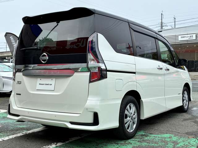 日産 セレナ ２．０ ハイウェイスター Ｖ ４ＷＤ R1年 (東北) 99