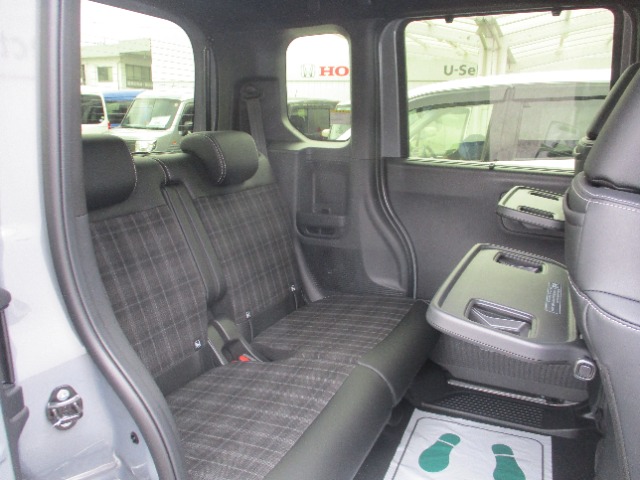 ホンダ Ｎ　ＢＯＸ ターボ特別仕様車ブラックスタイル（２トー R8年 () 99