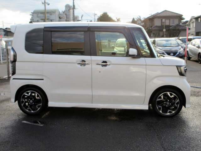 ホンダ Ｎ　ＢＯＸ カスタム ６６０ Ｇ Ｌ ホンダセンシング H30年 (関東) 99