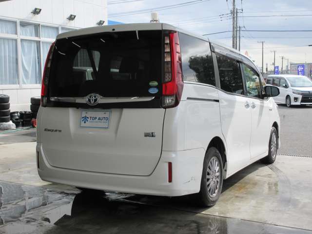 トヨタ エスクァイア　ハイブリッド １．８ ハイブリッド ＧＩ H28年 () 99