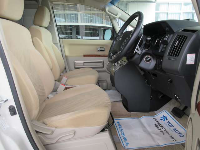 三菱 デリカ　Ｄ：５ ２．４ Ｇ ナビパッケージ ４ＷＤ H21年 (関東) 99