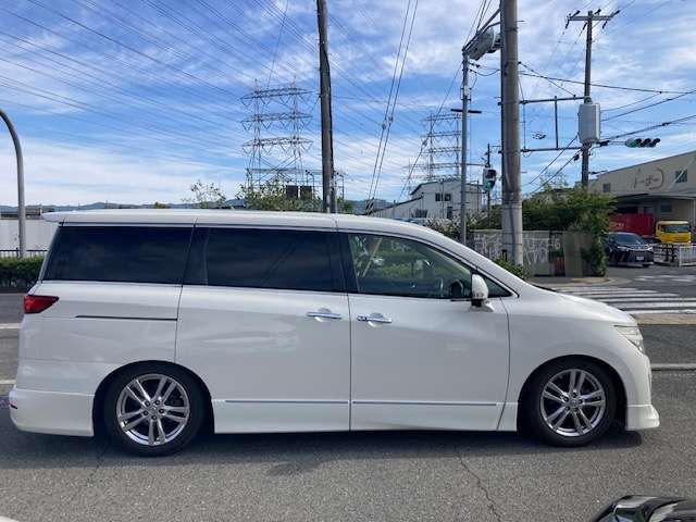 日産 エルグランド ２．５ ２５０ハイウェイスター ブラックレザー H25年 () 99