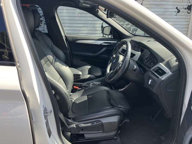 ＢＭＷ Ｘ１ Ｓドライブ １８Ｉ Ｍスポーツ H28年 (近畿) 99