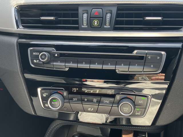 ＢＭＷ Ｘ１ Ｓドライブ １８Ｉ Ｍスポーツ H28年 (近畿) 99