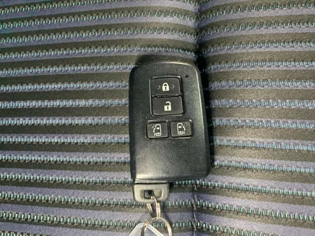 トヨタ ヴォクシー ２．０ ＺＳ 煌ＩＩ H28年 () 99