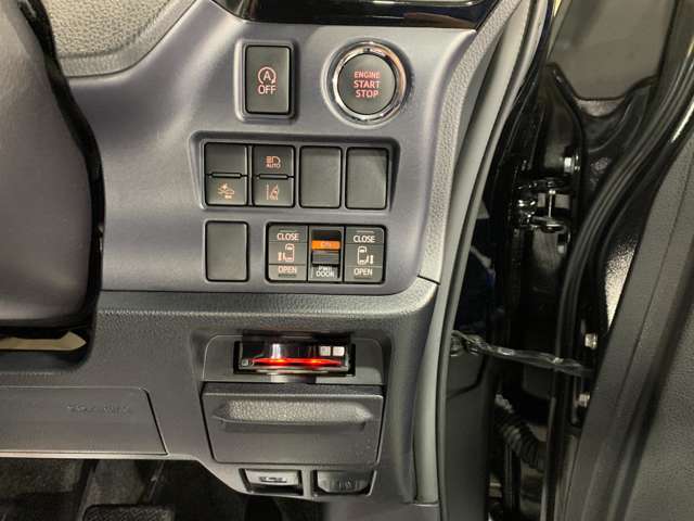 トヨタ ヴォクシー ２．０ ＺＳ 煌ＩＩ H28年 () 99