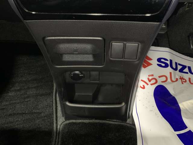 トヨタ ヴォクシー ２．０ ＺＳ 煌ＩＩ H28年 () 99
