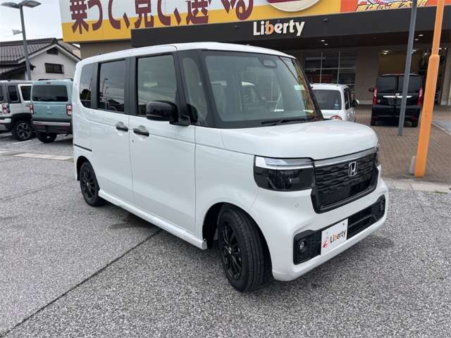 ホンダ Ｎ　ＢＯＸ カスタム ６６０ ブラック スタイル R8年 (近畿) 99