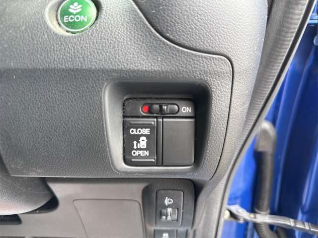 ホンダ Ｎ　ＢＯＸ ６６０ Ｇ Ｌパッケージ ２トーンカラースタイル H27年 (近畿) 99