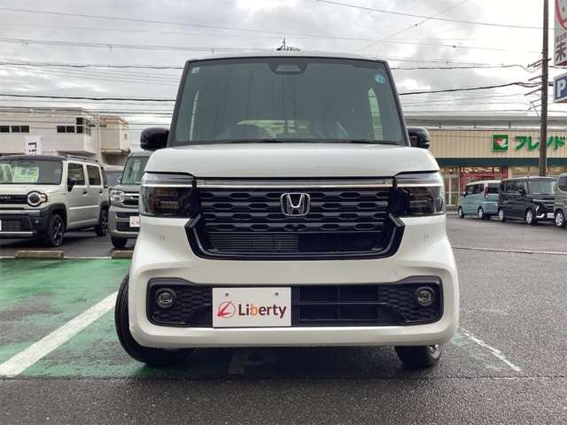 ホンダ Ｎ　ＢＯＸ カスタム ６６０ ターボ ブラック スタイル R8年 (近畿) 99