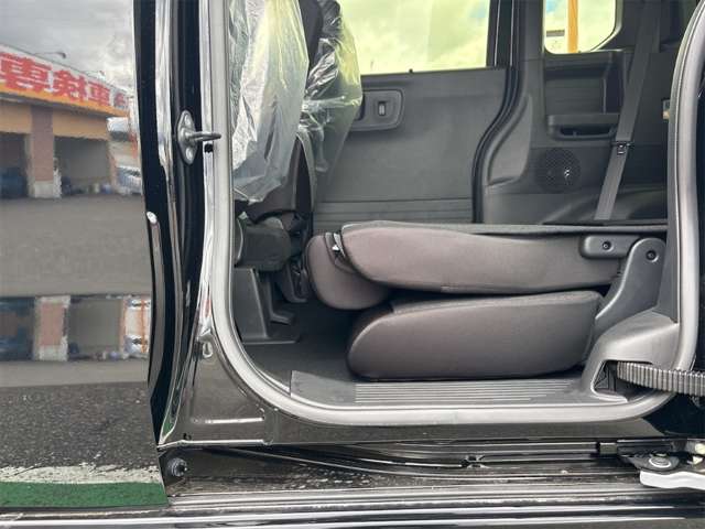 ホンダ Ｎ　ＢＯＸ カスタム ６６０ R8年 (近畿) 99