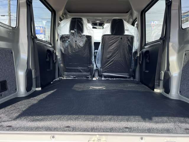 スズキ エブリイ ６６０ ＰＣ ハイルーフ ４ＷＤ R8年 (中国) 99