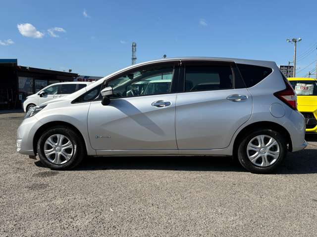 日産 ノート １．２ Ｅ－ＰＯＷＥＲ Ｘ H30年 (四国) 99