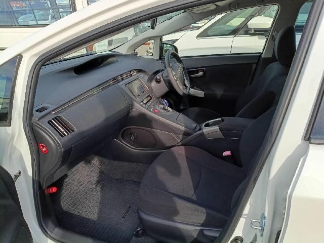 トヨタ プリウス １．８ Ｓ H25年 () 99