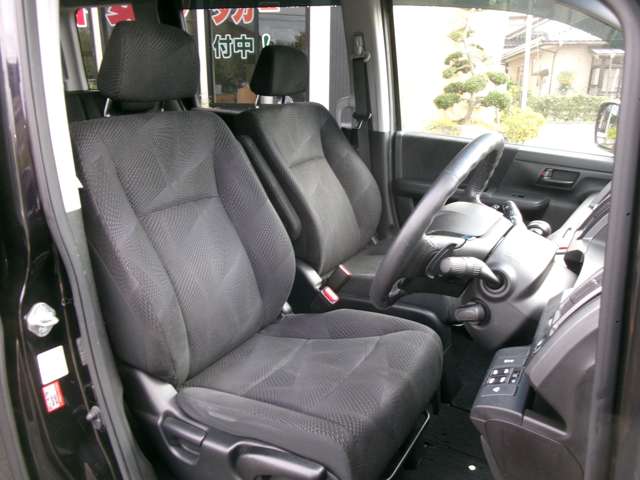 ホンダ ステップワゴン　スパーダ ２．０ スパーダ Ｚ ４ＷＤ H22年 () 99
