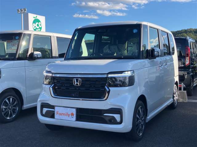 ホンダ Ｎ　ＢＯＸ カスタム ６６０ R8年 () 99