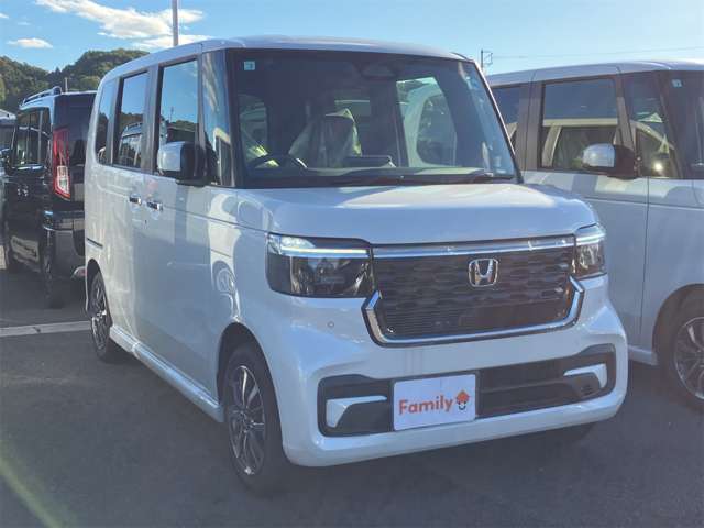 ホンダ Ｎ　ＢＯＸ カスタム ６６０ R8年 () 99