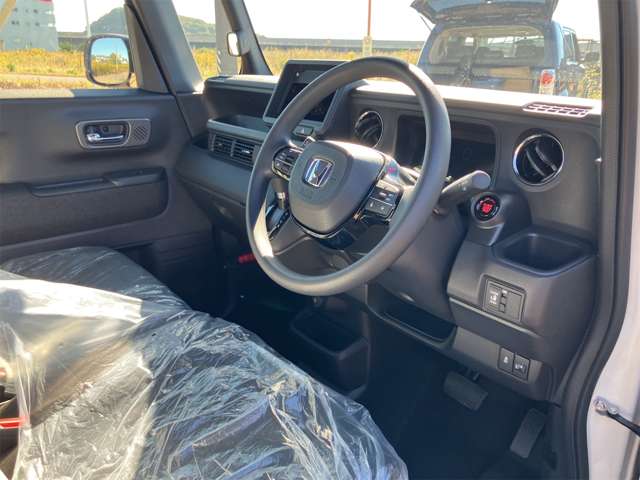 ホンダ Ｎ　ＢＯＸ カスタム ６６０ R8年 (東海) 99