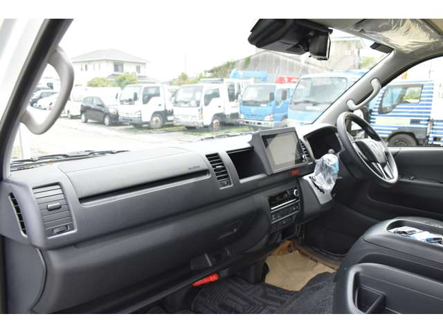 トヨタ ハイエースコミューター ２．７ ＧＬ R8年 (近畿) 99