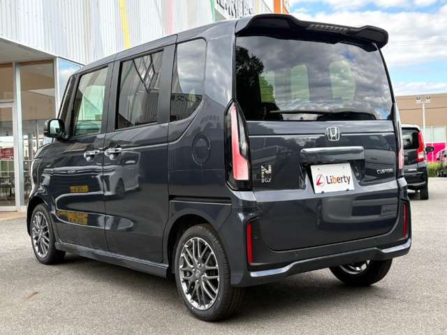 ホンダ Ｎ　ＢＯＸ カスタム ６６０ ターボ R8年 () 99