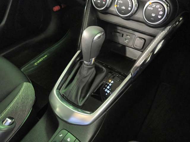 マツダ ＭＡＺＤＡ２ １．５ ＸＤ ＢＤ ディーゼルターボ R7年 (近畿) 99
