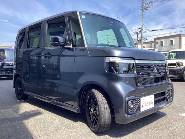 ホンダ Ｎ　ＢＯＸ カスタム ６６０ ターボ ブラック スタイル R8年 (近畿) 99