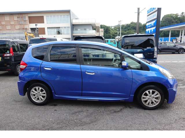 ホンダ フィット １．３ Ｌ H23年 (九州・沖縄) 99