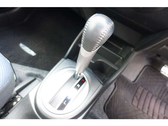 ホンダ フィット １．３ Ｌ H23年 (九州・沖縄) 99