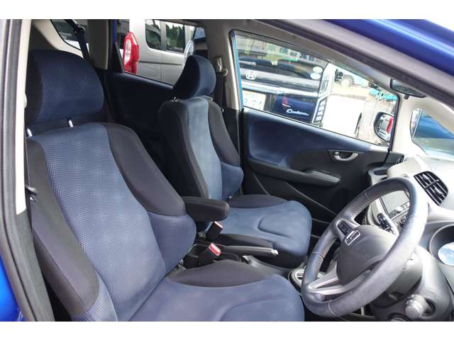 ホンダ フィット １．３ Ｌ H23年 (九州・沖縄) 99