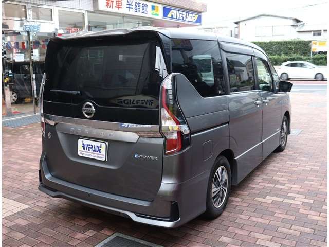 日産 セレナ １．２ Ｅ－ＰＯＷＥＲ ＸＶ エアロ R4年 () 99