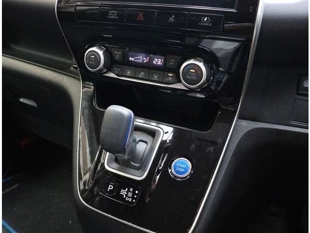 日産 セレナ １．２ Ｅ－ＰＯＷＥＲ ＸＶ エアロ R4年 () 99