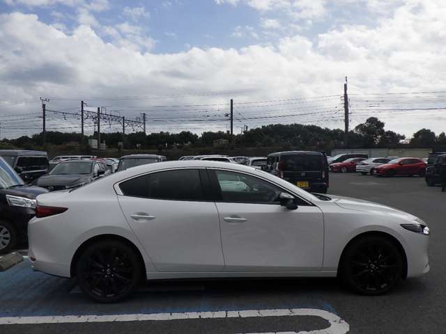 マツダ ＭＡＺＤＡ３　セダン ２．０ ２０Ｓ ブラック セレクション R7年 () 99