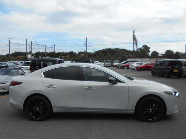 マツダ ＭＡＺＤＡ３　セダン ２．０ ２０Ｓ ブラック セレクション R7年 () 99