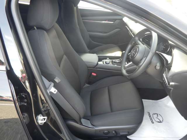 マツダ ＭＡＺＤＡ３　ファストバック ２．０ ２０Ｓ レトロスポーツエディション R7年 () 99