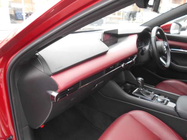 マツダ ＭＡＺＤＡ３　ファストバック ２．０ ２０Ｓ プロアクティブ ツーリング セレクション R6年 () 99