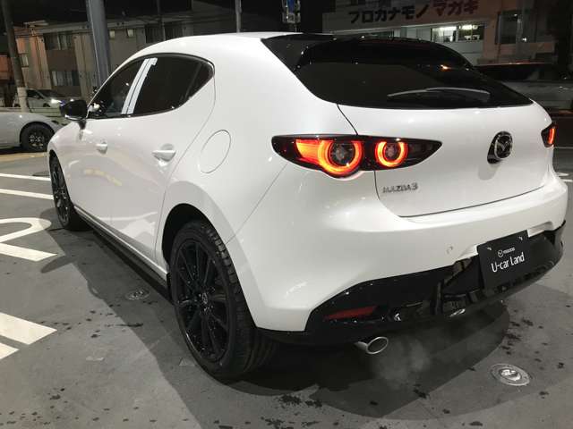 マツダ ＭＡＺＤＡ３　ファストバック ２．０ ２０Ｓ レトロスポーツエディション R8年 () 99