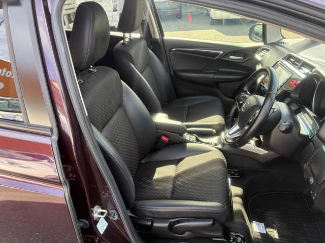ホンダ フィット １．５ １５ＸＬ H27年 (東海) 99